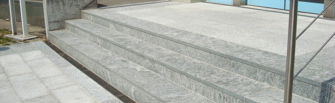 Aussentreppe mit AquaDrain SD saniert