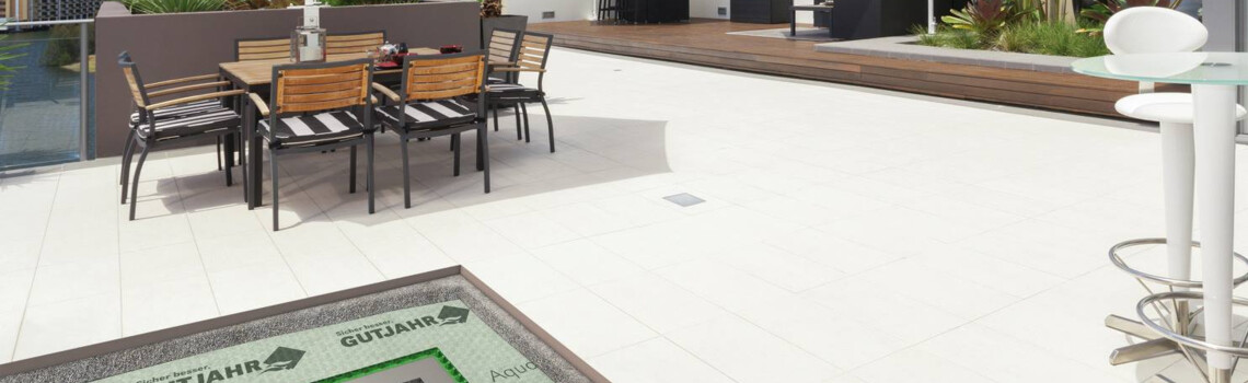 Terrasse mit GUTJAHR Aufbau